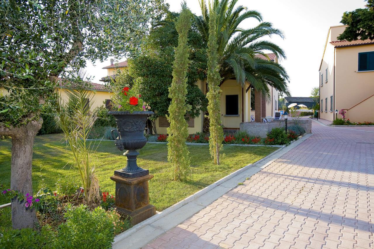 Borgo Guglielmo Aparthotel Марина ди Чечина Екстериор снимка